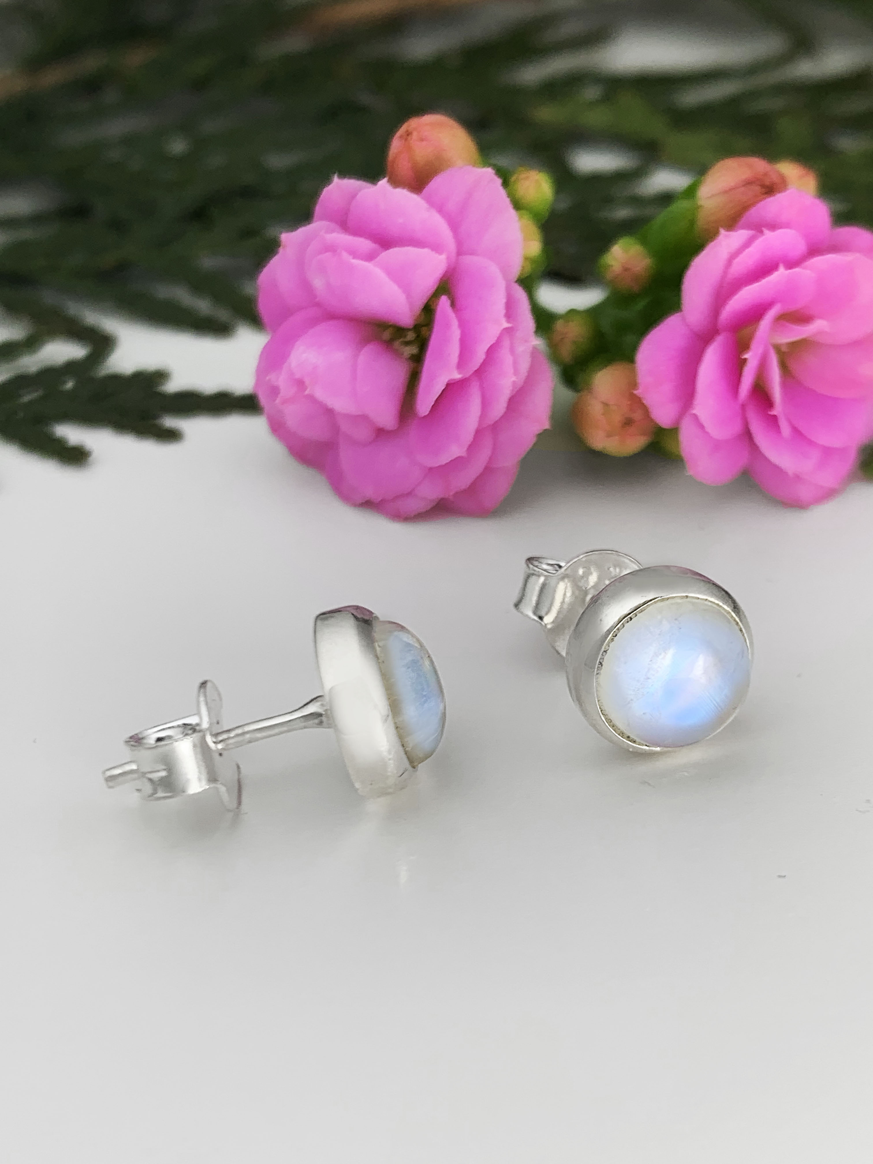mondstein-ohrstecker-moonstone-studs-ohr00924-3 Moonstone Stud Earrings - rainbow