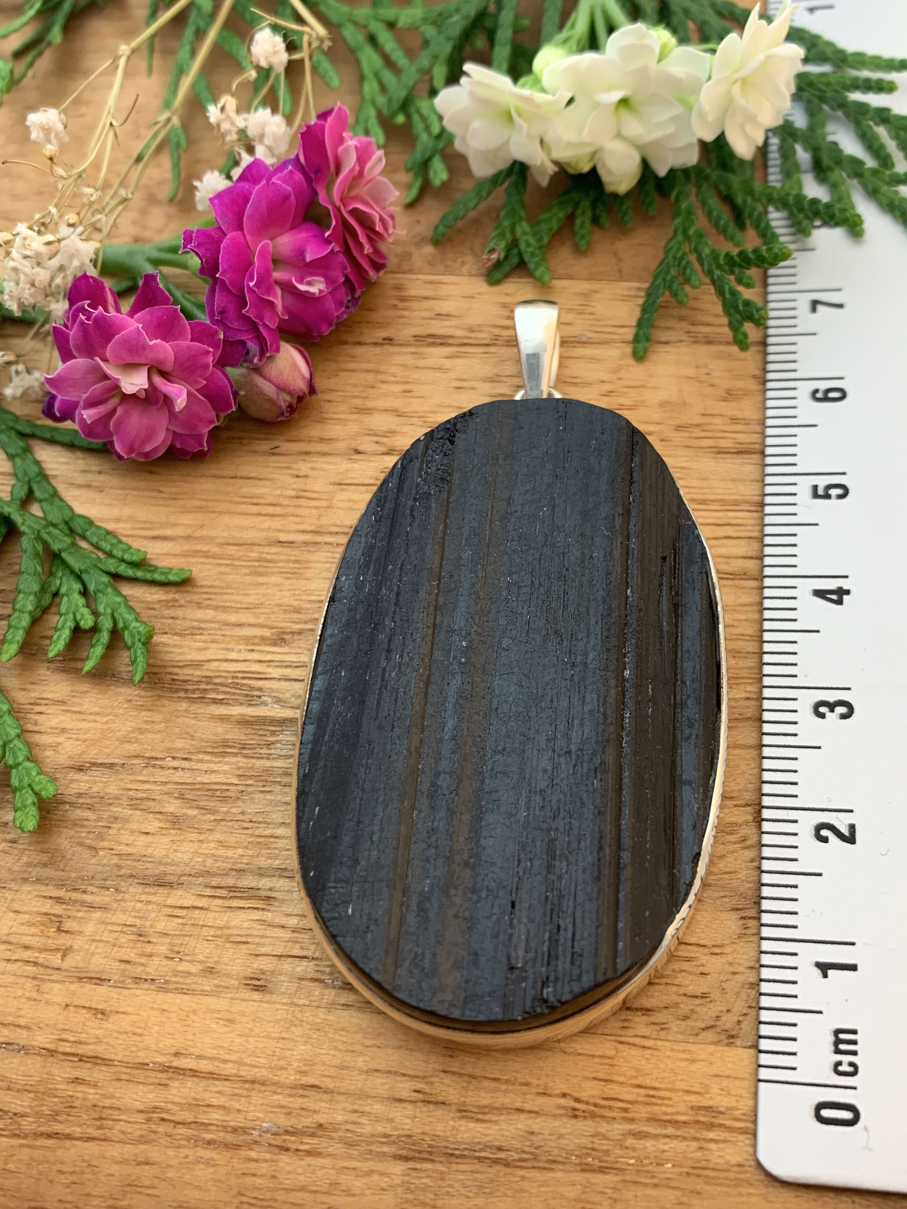 schwarzer-turmalin-anhaenger-black-tourmaline-pendant-ah02575-3 Schwarzer Turmalin Anhänger - XL