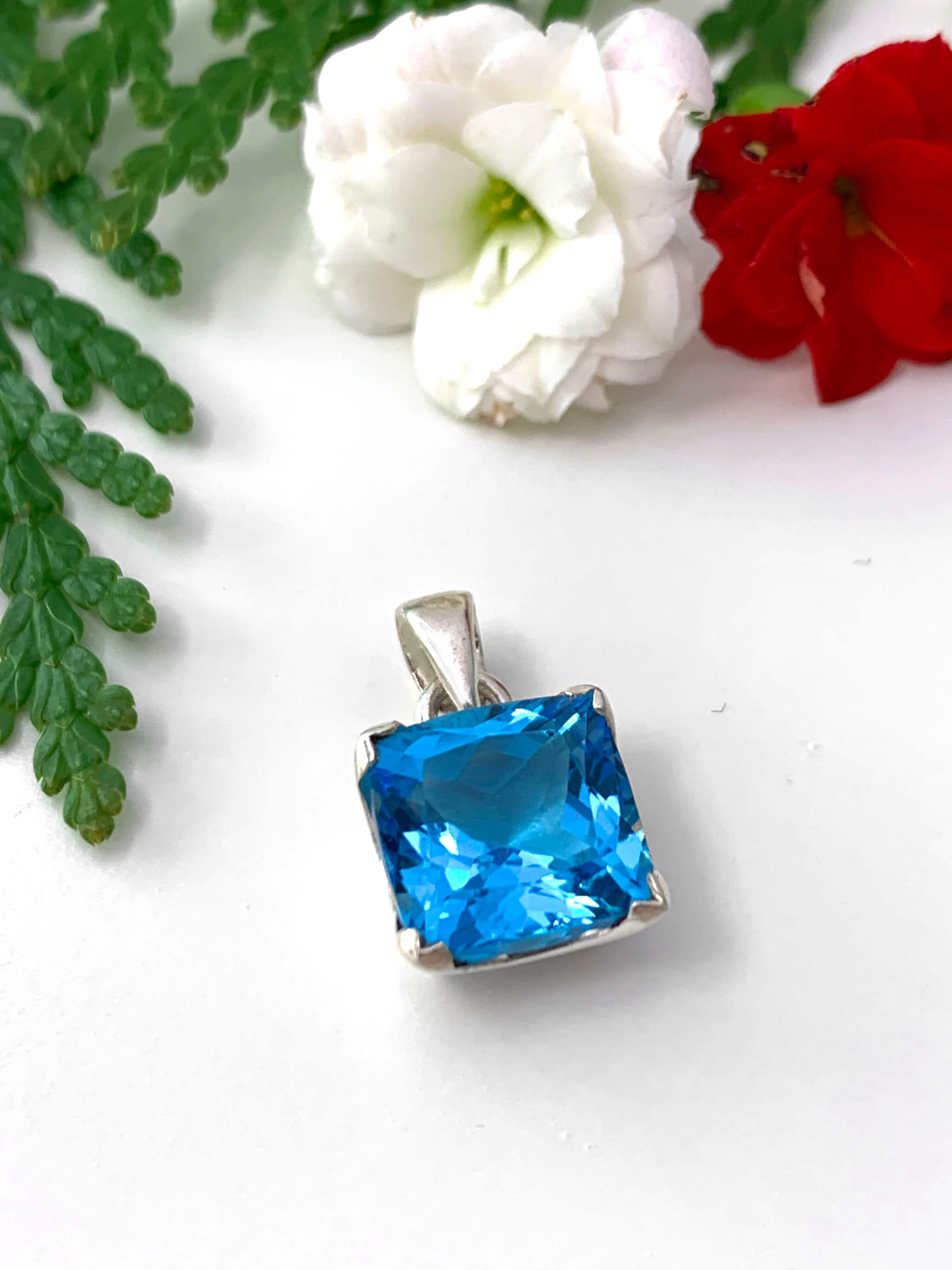 blautopas-anhaenger-blue-topaz-pendant-ah05247 Blautopas Anhänger - Swiss Blau