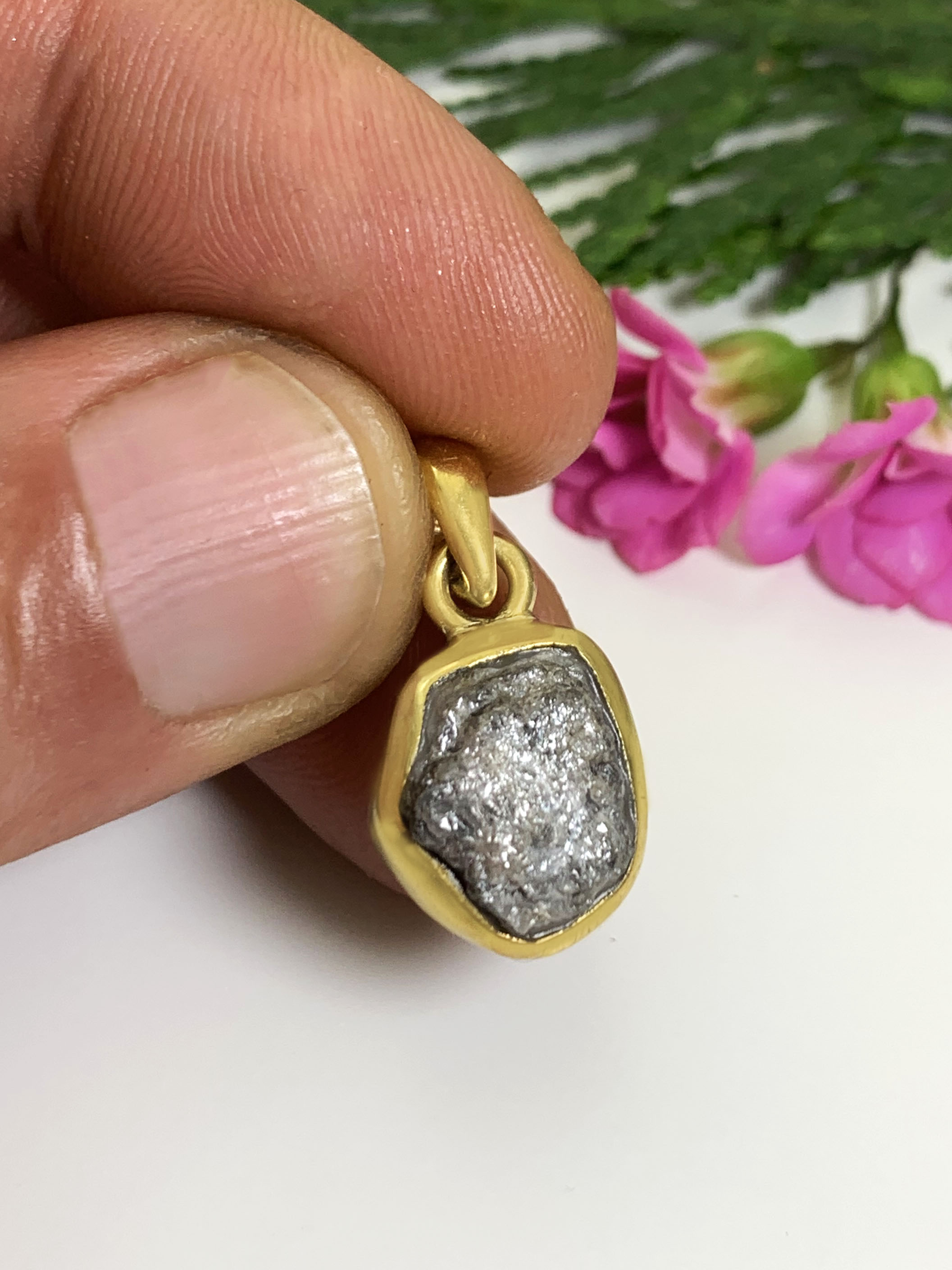 Rohdiamant Anhänger 
