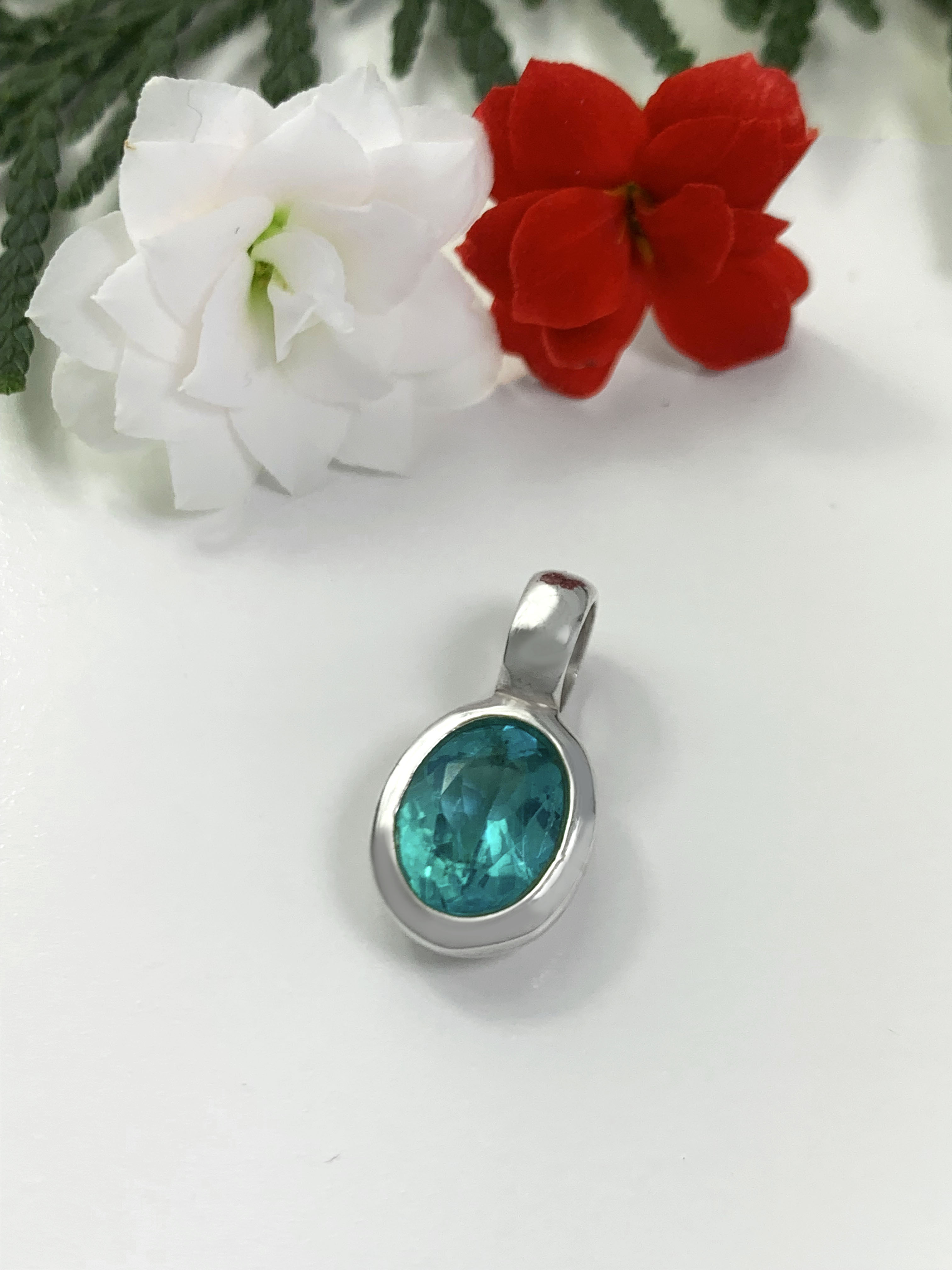 Paraiba Apatit Anhänger