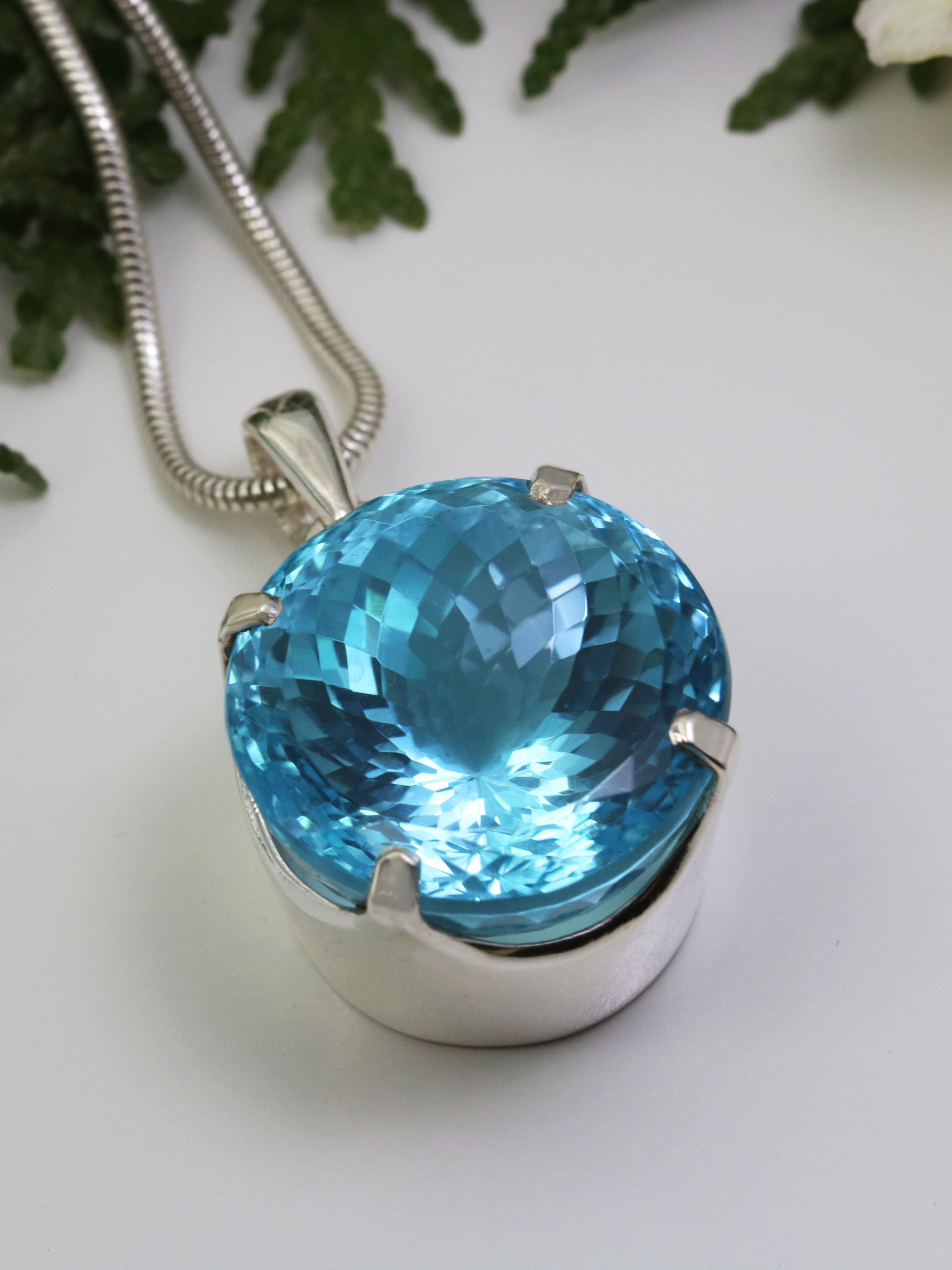 blautopas-anhaenger-blue-topaz-pendant-ah03490 Blautopas Anhänger