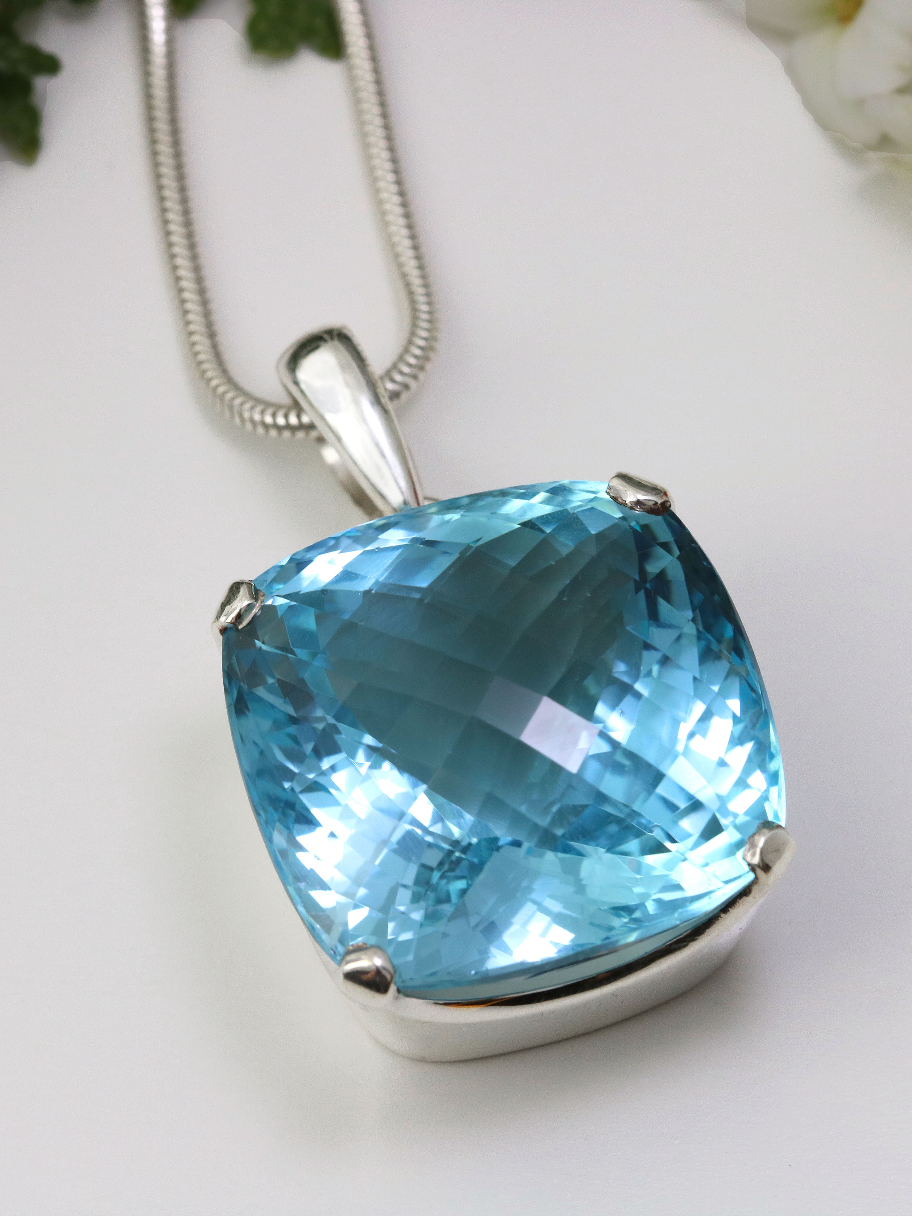 blautopas-anhaenger-blue-topaz-pendant-ah03491 Blautopas Anhänger