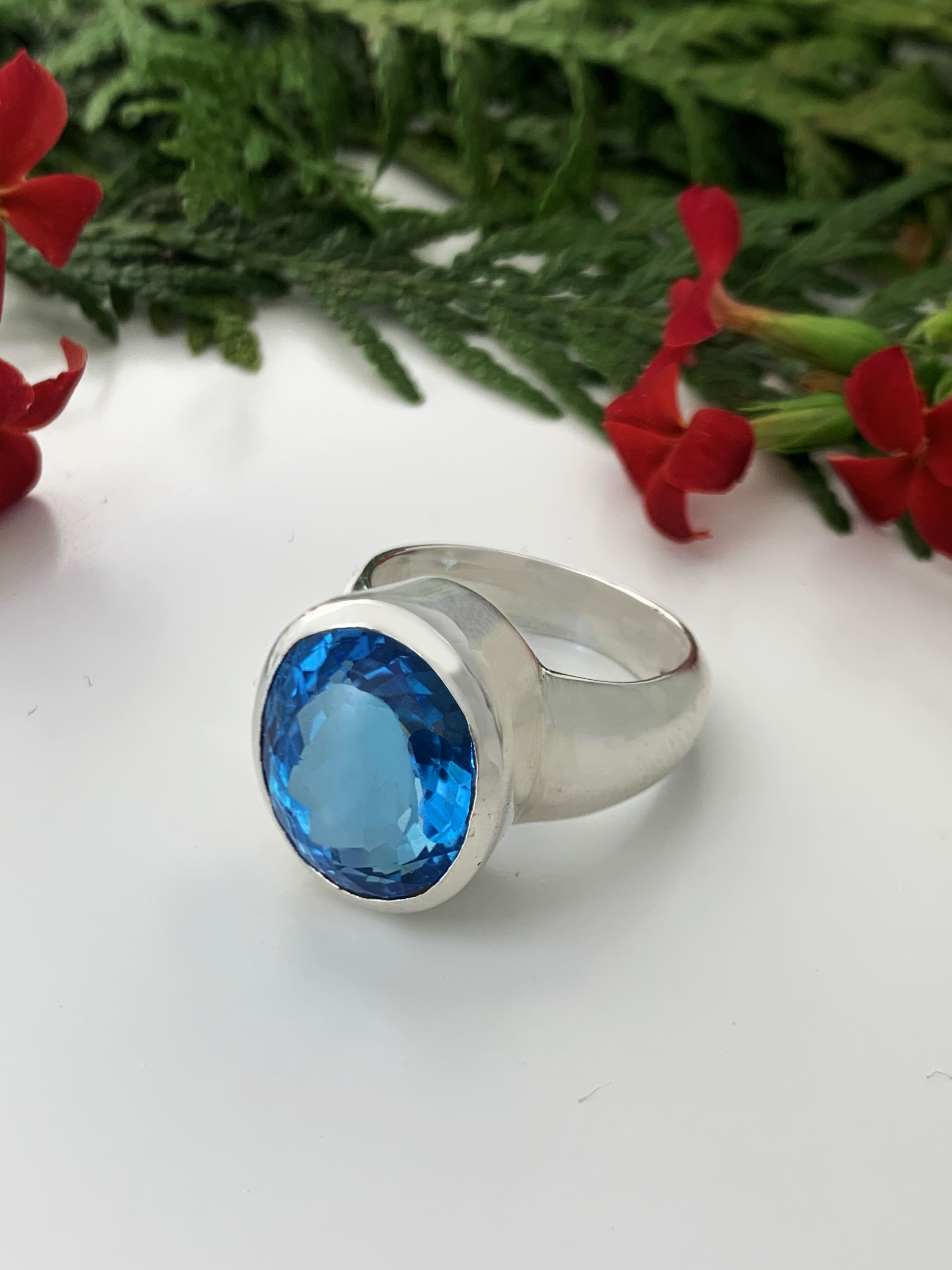 Blautopas Ring -  Swiss TOP