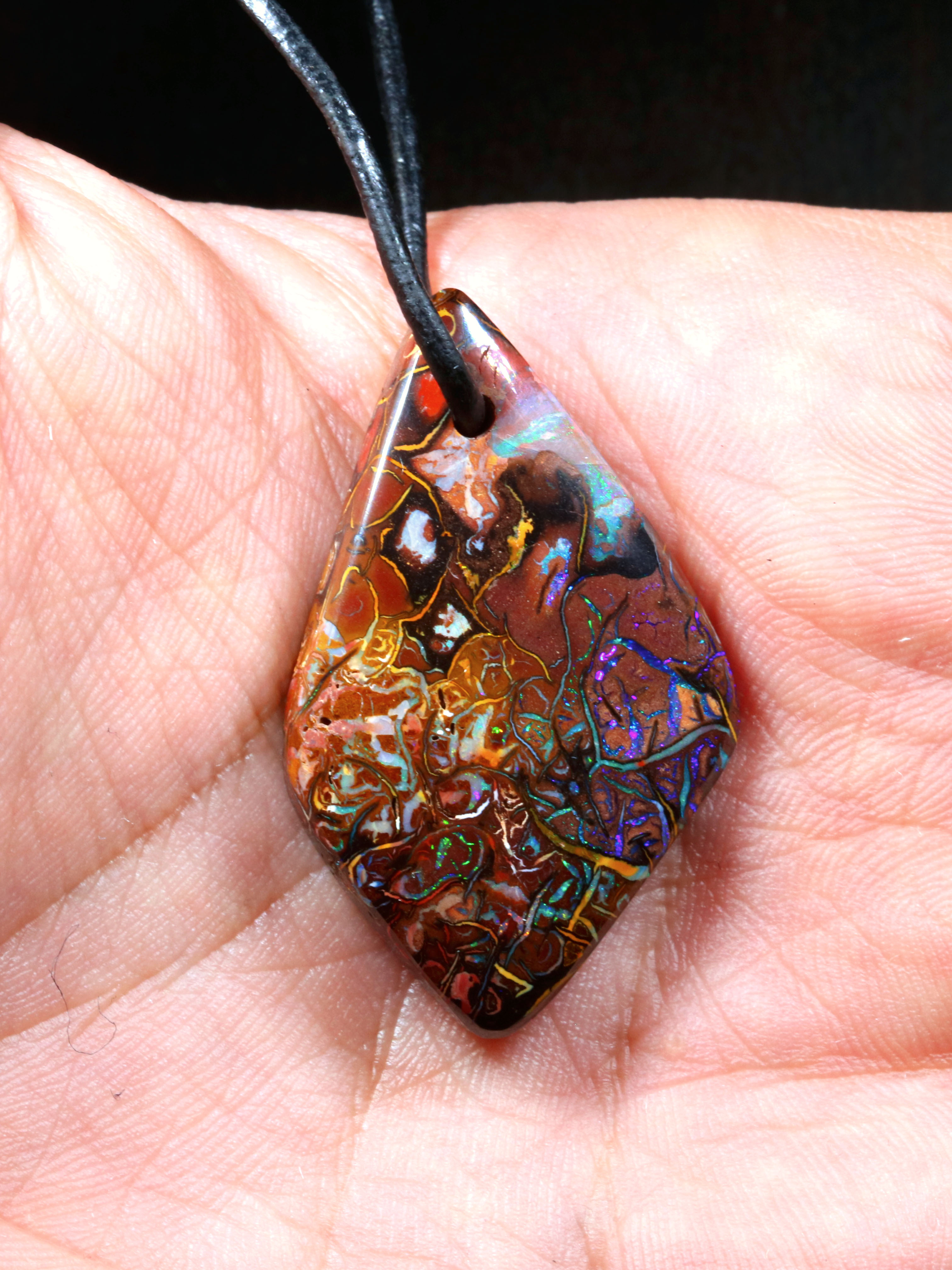 Boulder Opal Anhänger 