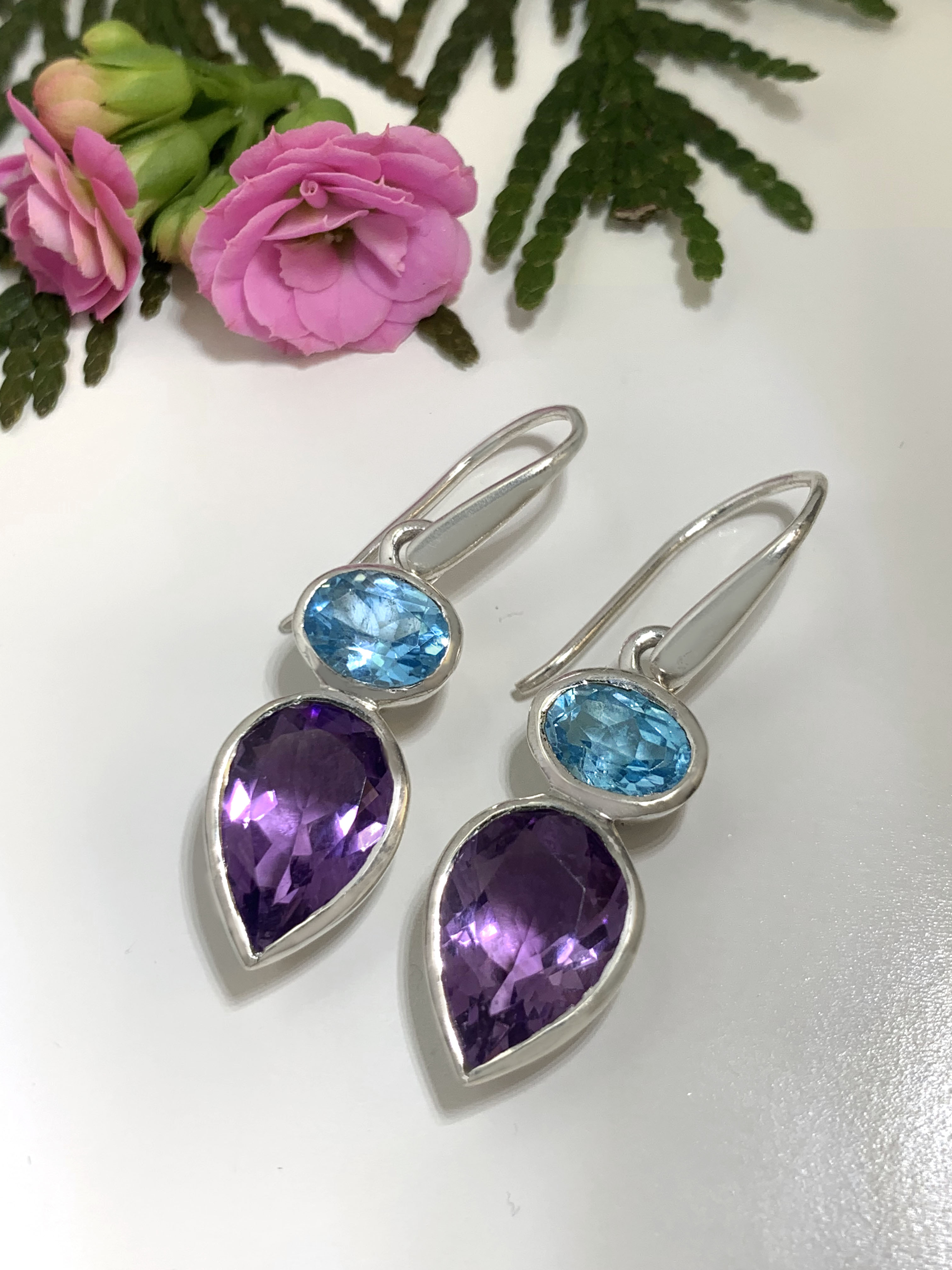 amethyst-ohrhaenger-amethyst-earrings-ohr00856-3 Amethyst with Blue Topaz Earrings