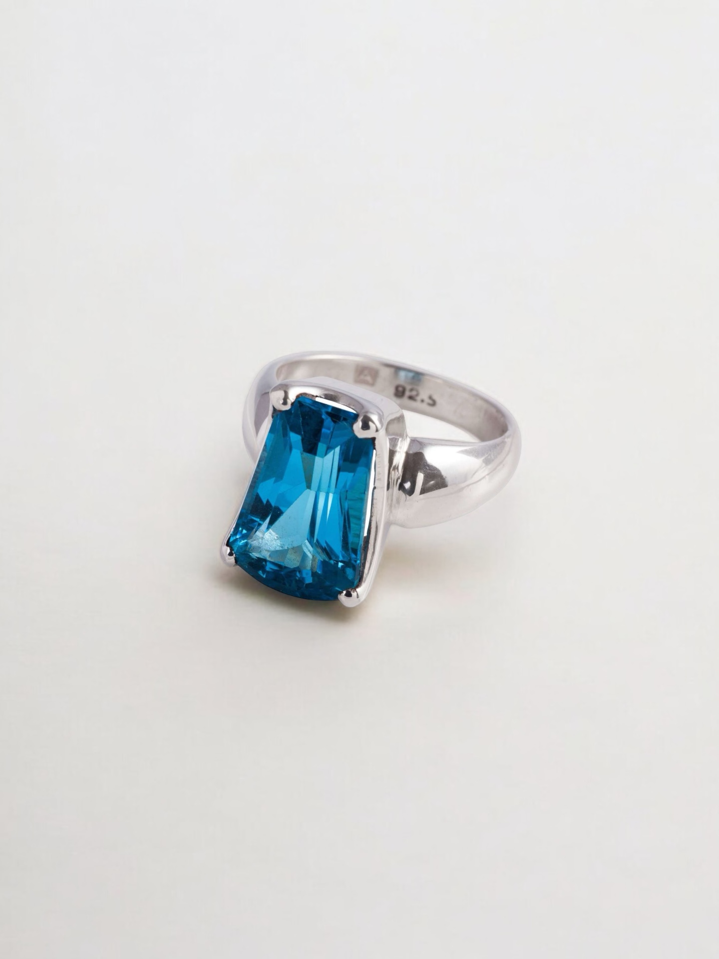 TOP Blau Topas Ring  
