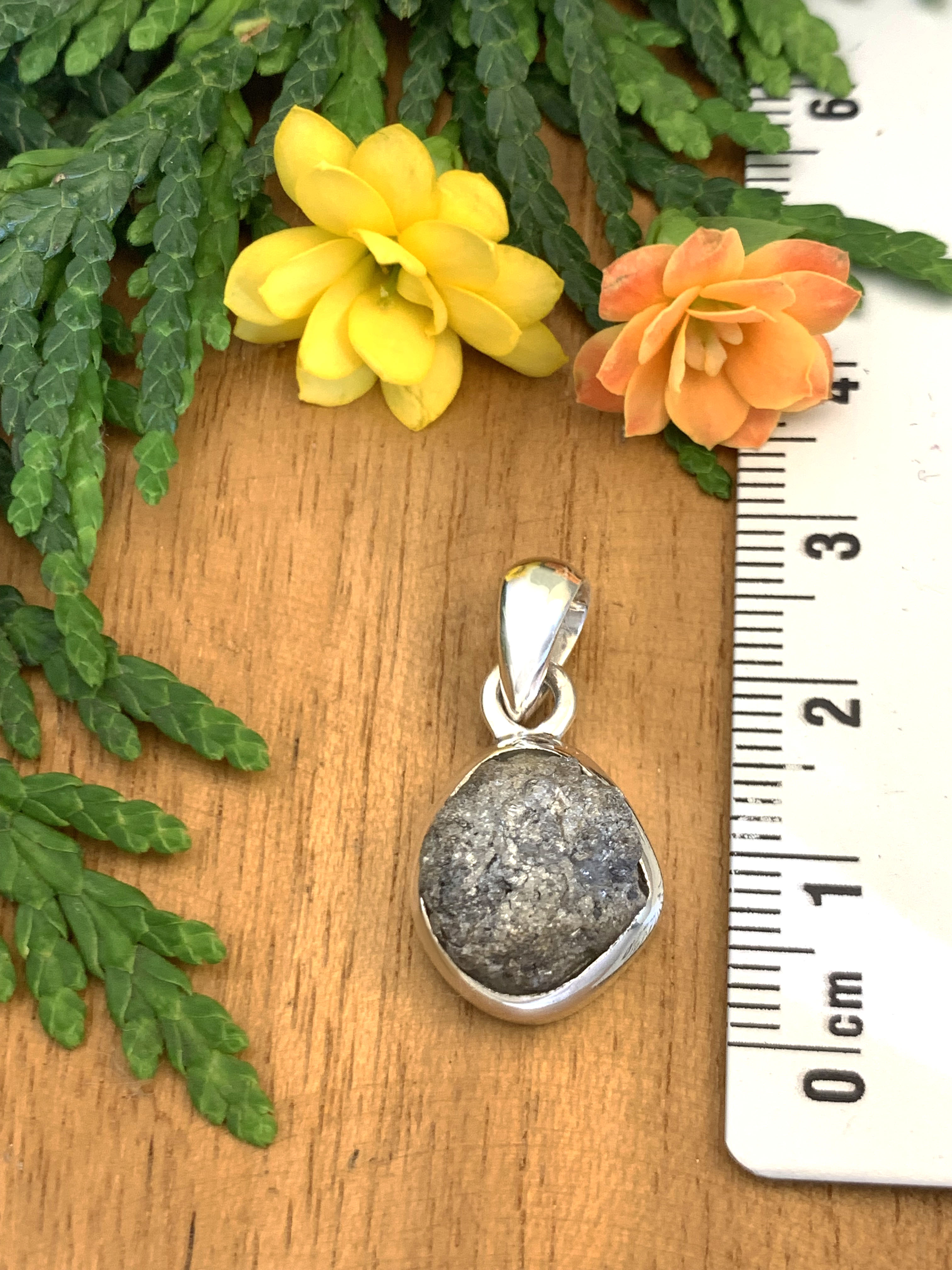 rohdiamant-anhaenger-rough-diamond-pendant-diamant-ah04528-3 Rohdiamant Anhänger