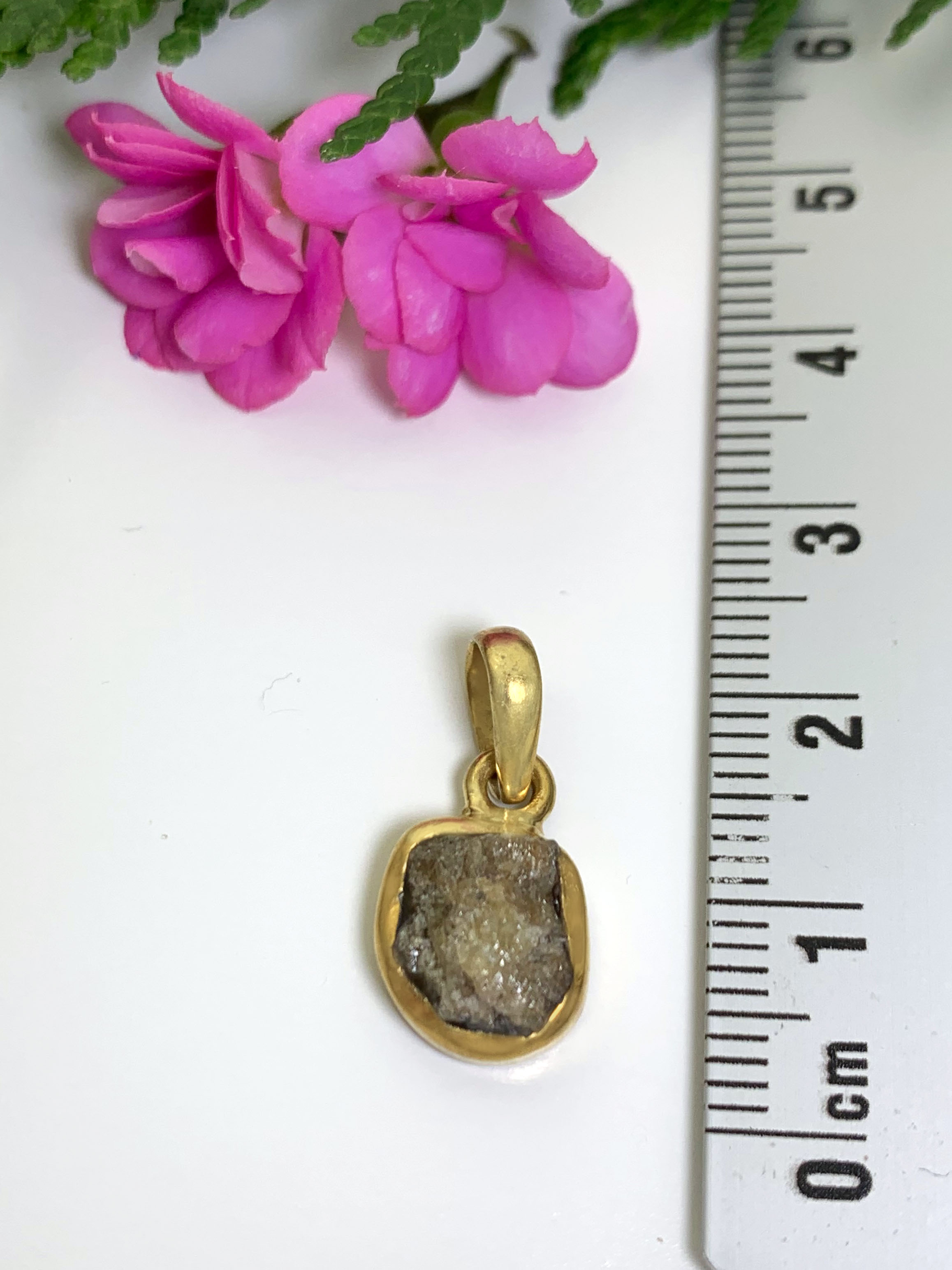 Rohdiamant Anhänger 