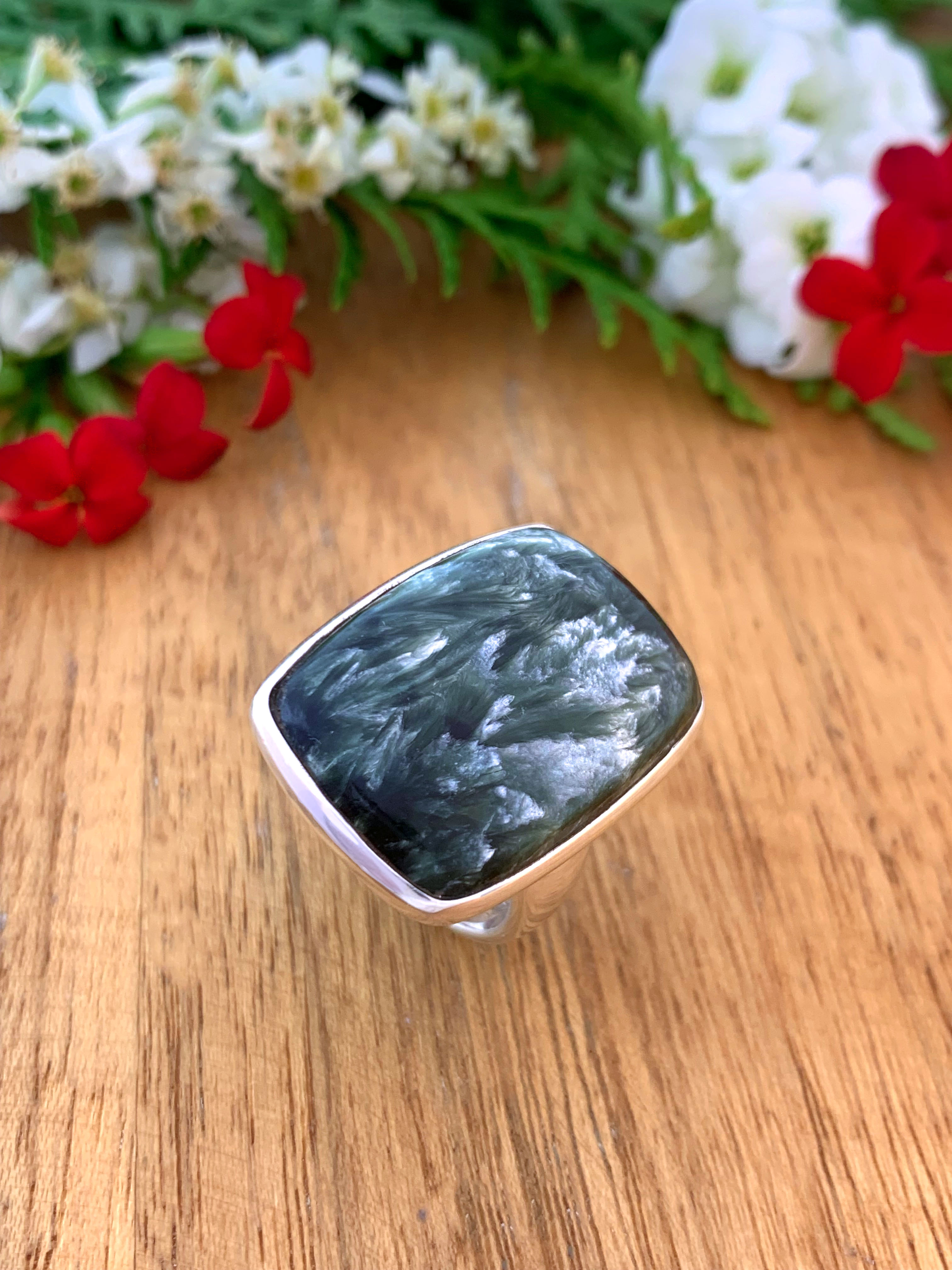 Serafinit Ring
