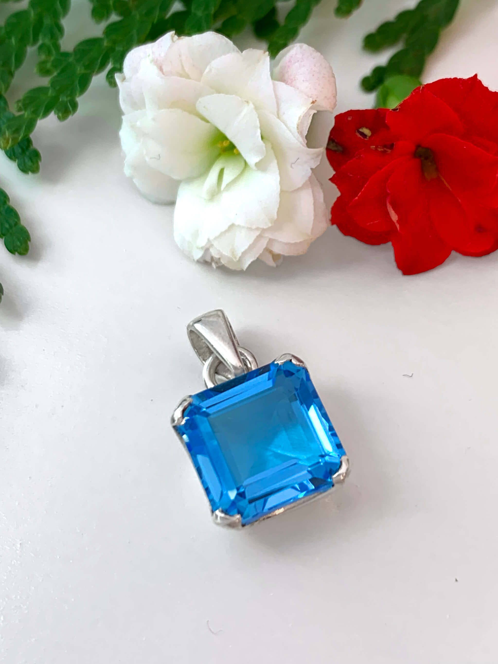 blautopas-anhaenger-blue-topaz-pendant-ah05248 Blautopas Anhänger - Swiss Blau