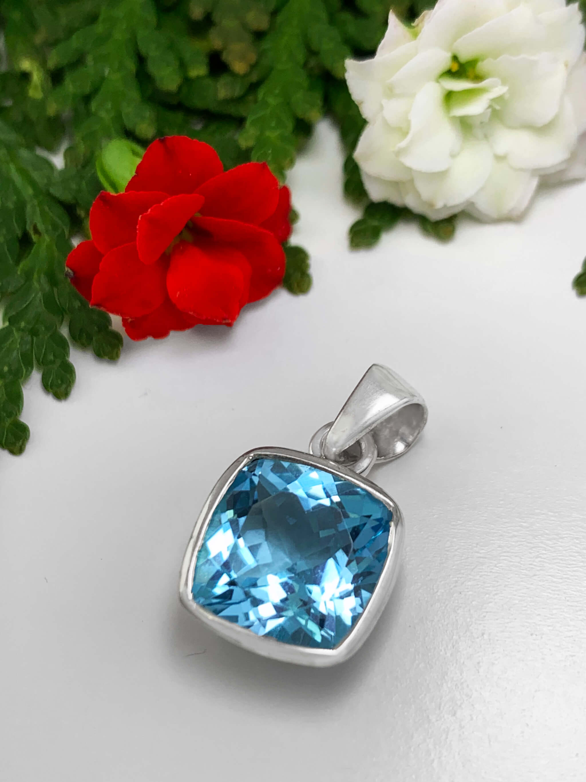 blautopas-anhaenger-blue-topaz-pendant-ah05334 Blautopas Anhänger