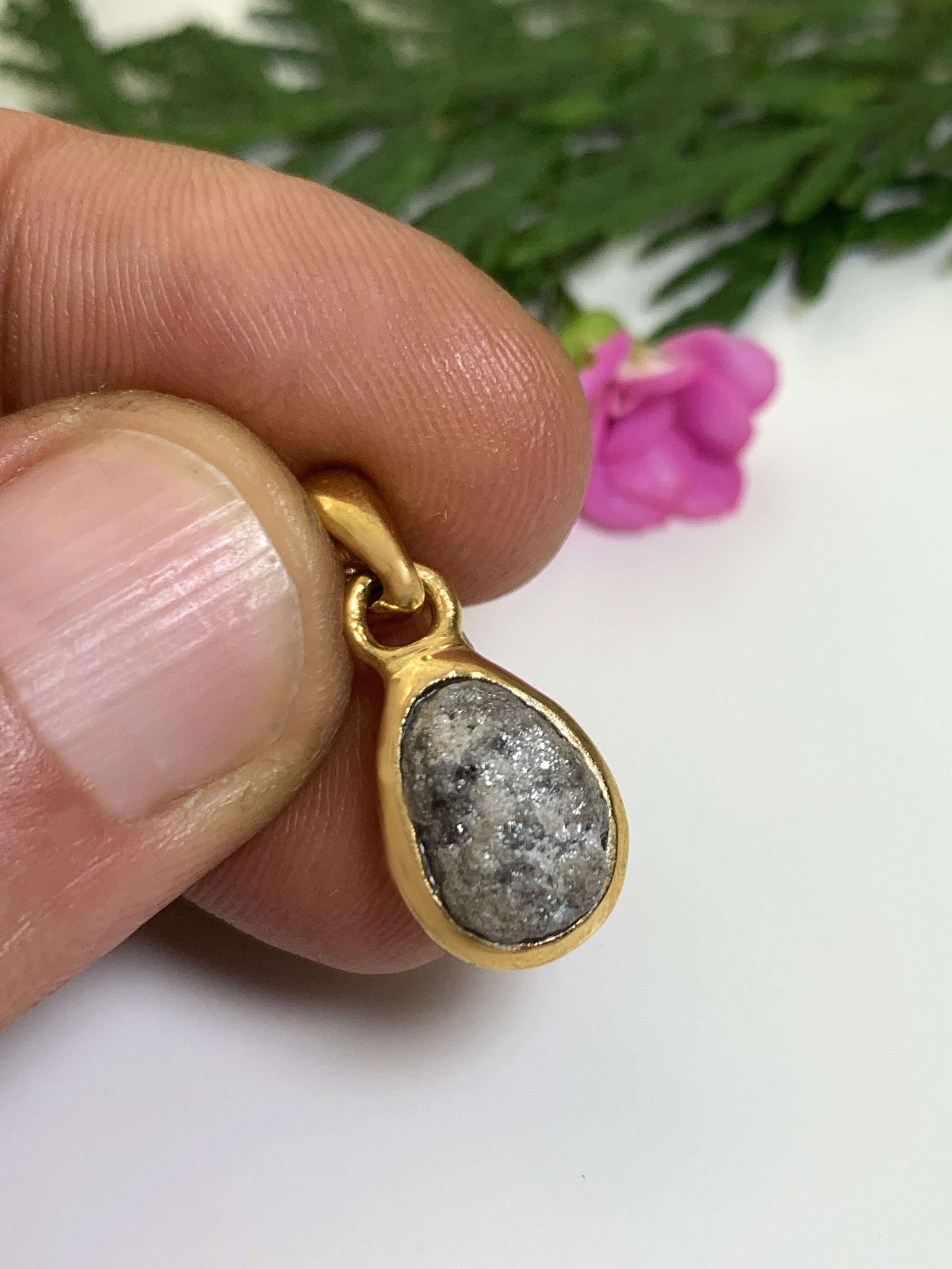 Rohdiamant Anhänger 