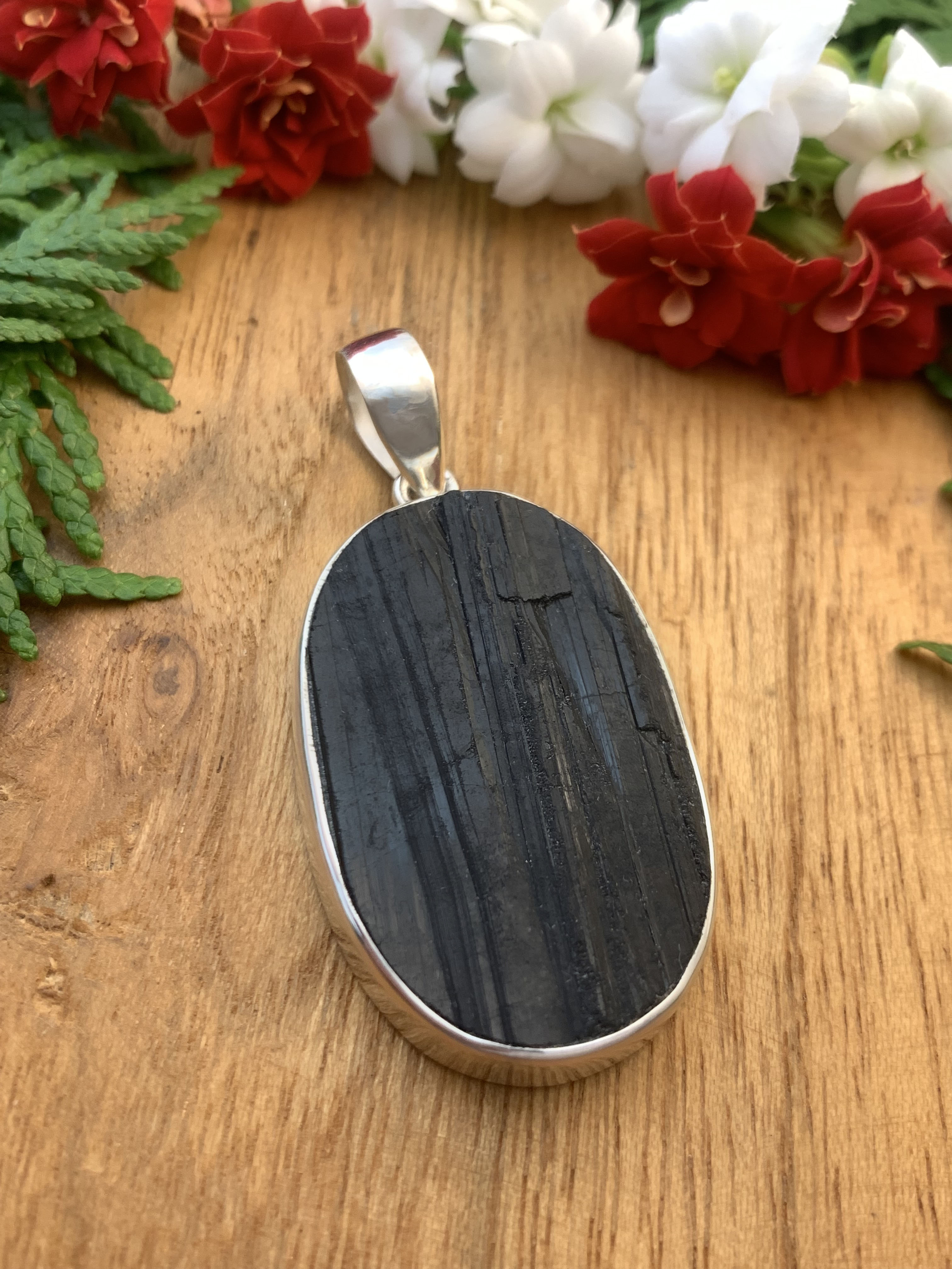 schwarzer-turmalin-anhaenger-black-tourmaline-pendant-ah03844 Schwarzer Turmalin Anhänger