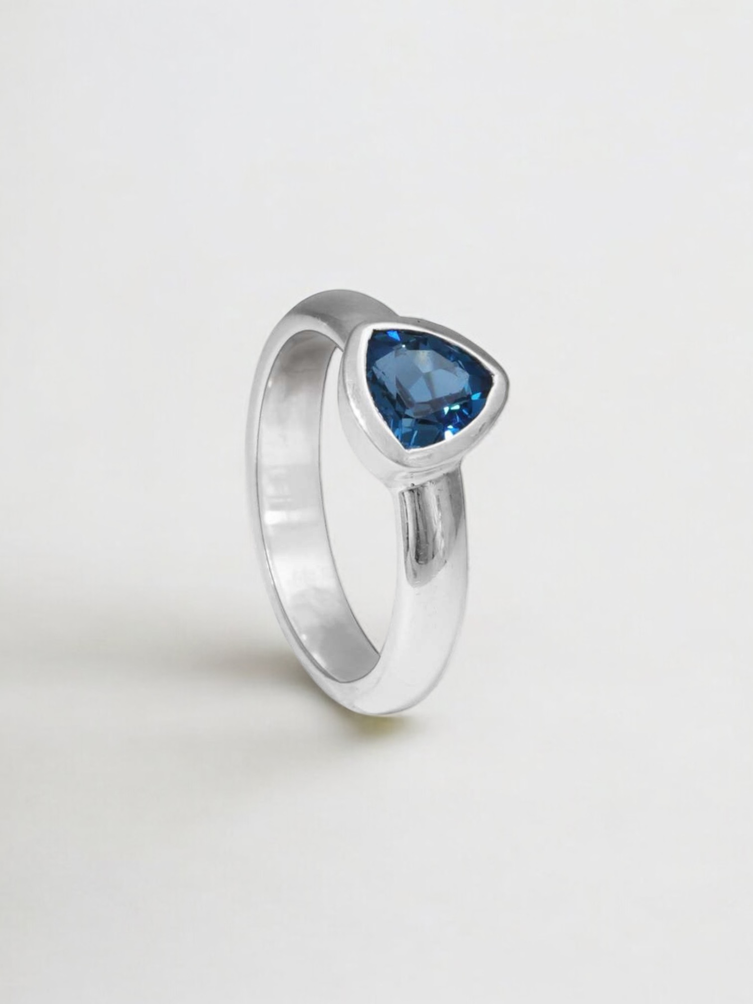 London Blautopas Ring - TOP