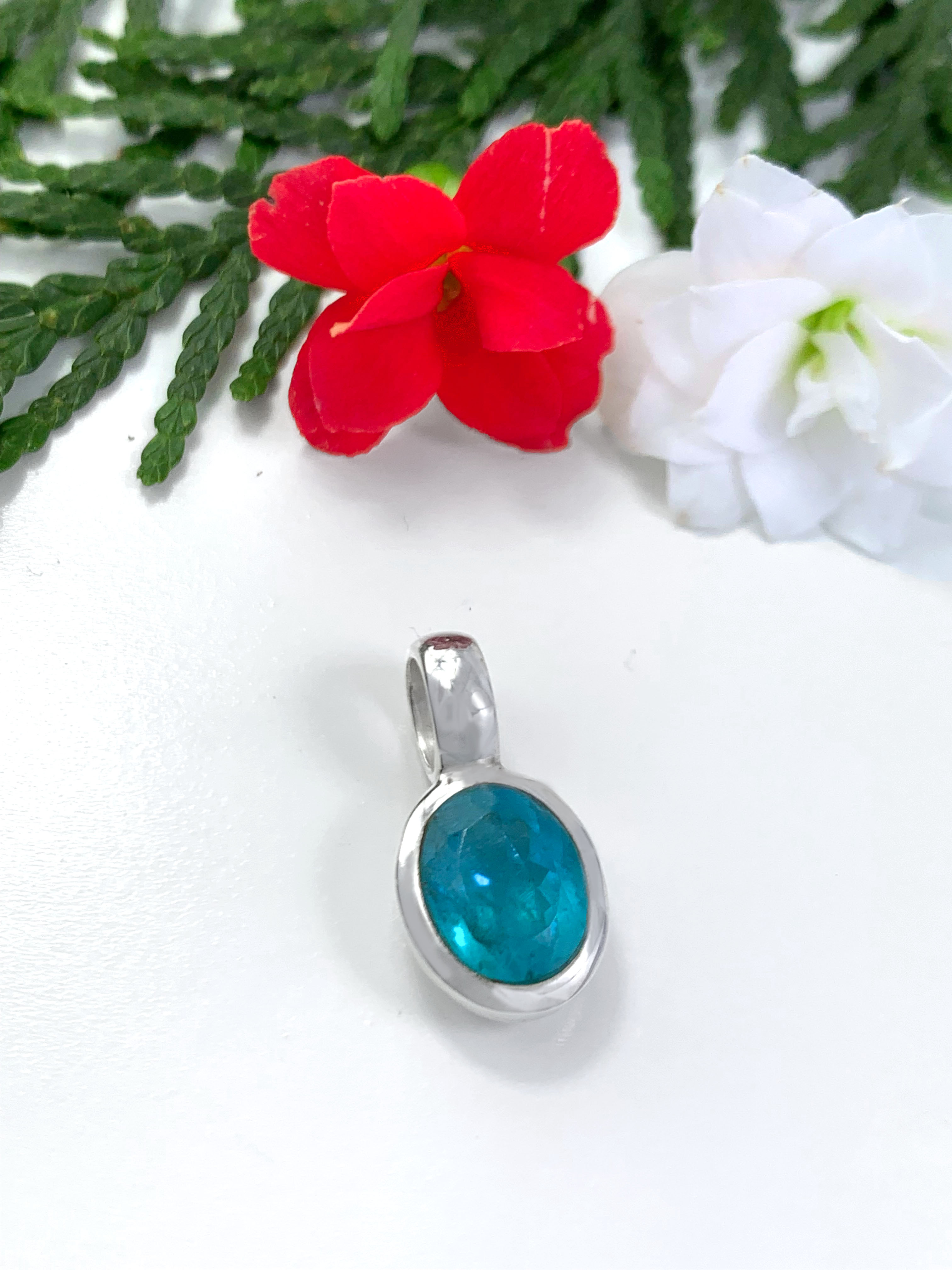 Paraiba Apatit Anhänger