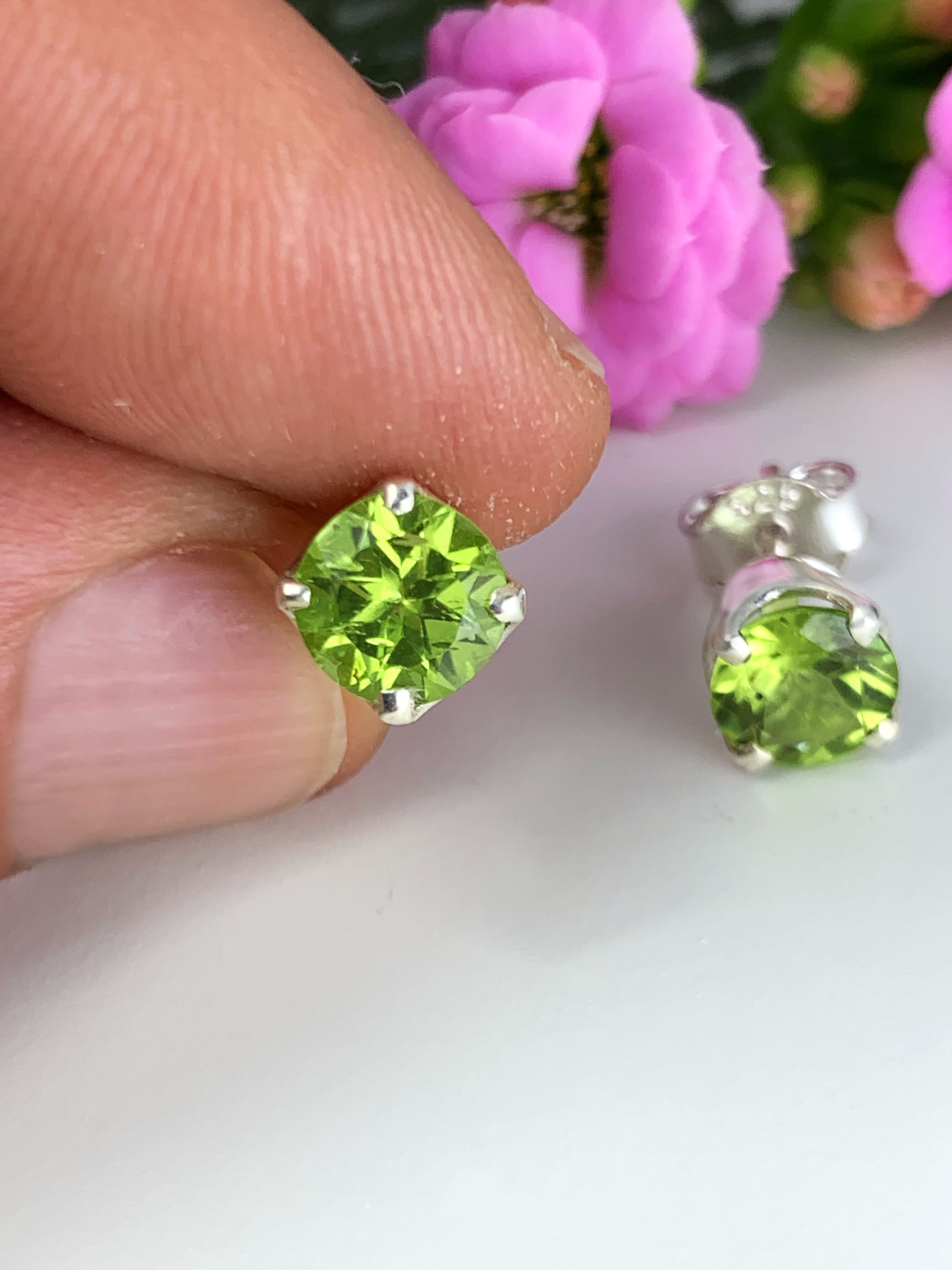 peridot-ohrstecker-peridot-studs-ohr00916-2 Peridot Stud Earrings - TOP