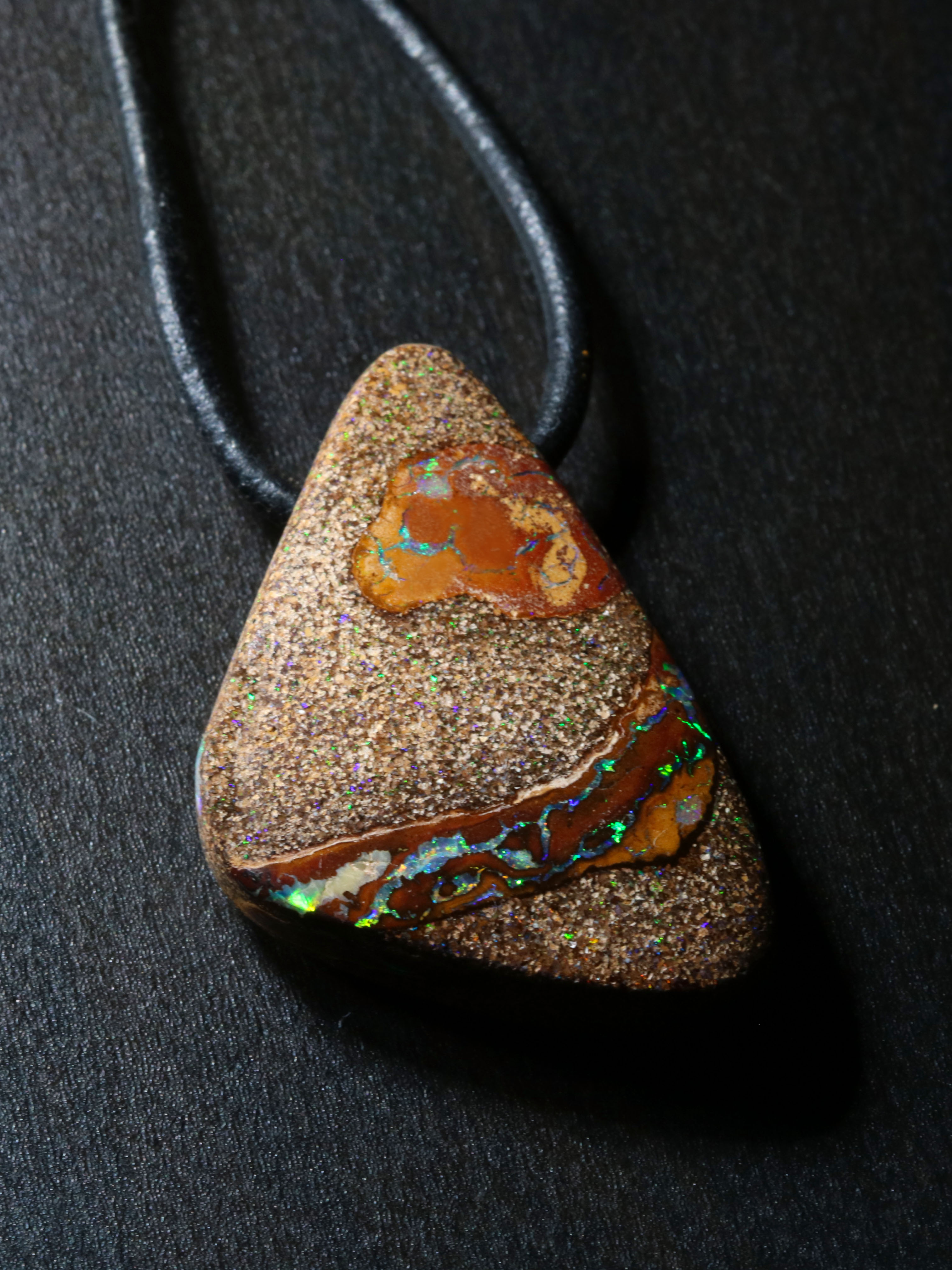 Boulder Opal Anhänger 