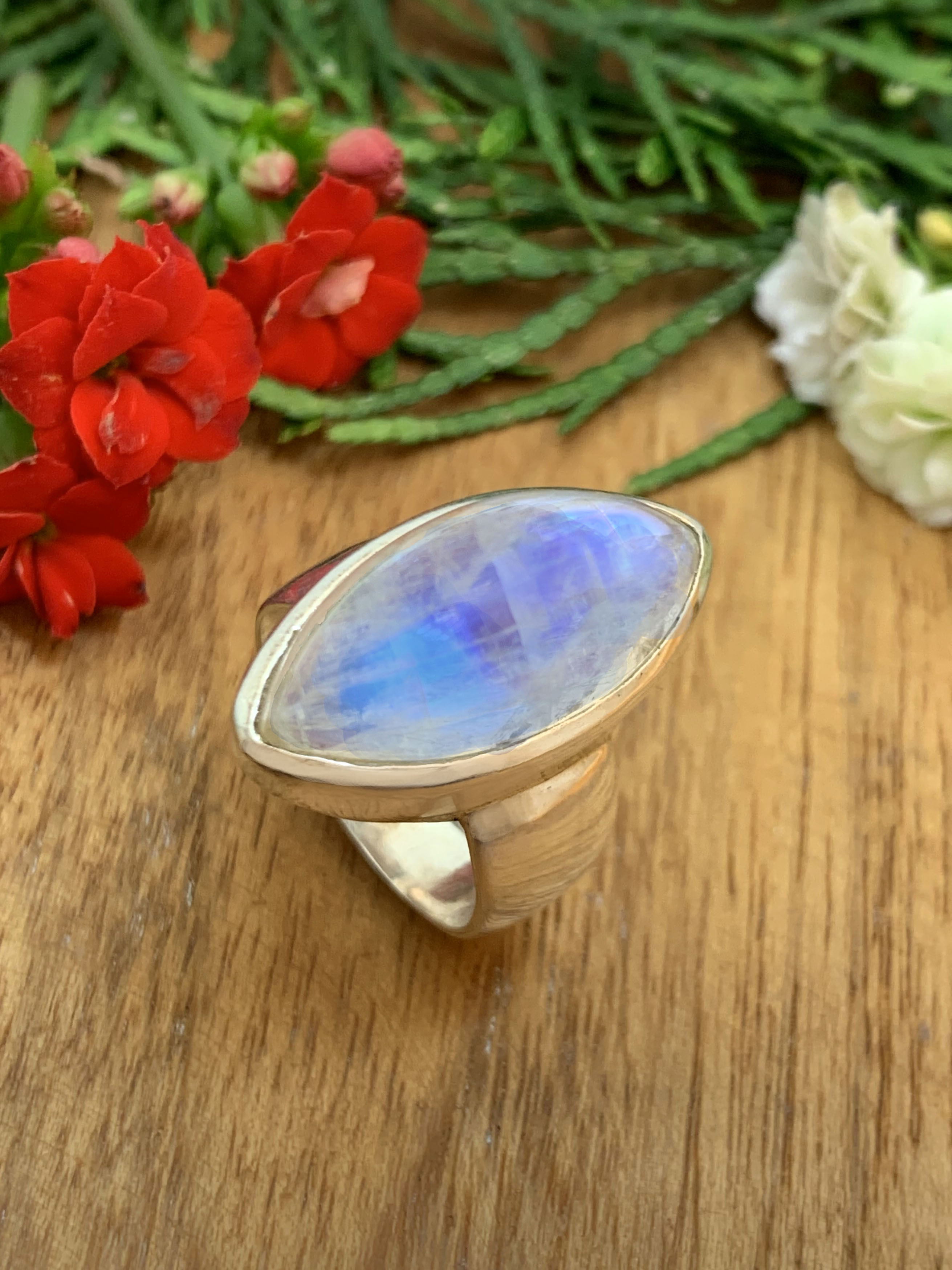 Mondstein Ring