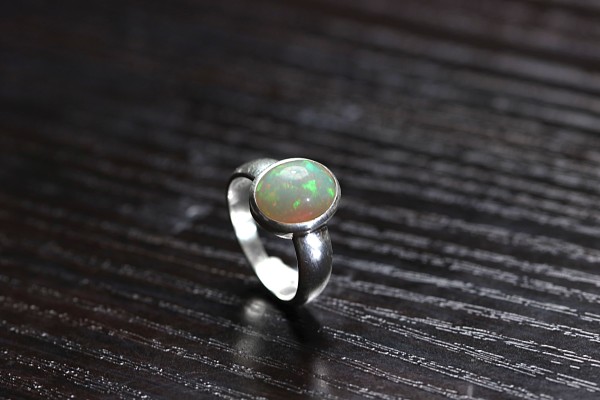 Top Welo Opal Ring - 56